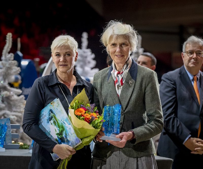 L'annee Hippique Awards Van der Net Inge, Mrs. Jane Tuckwell, Event Director Badminton Horse Trials CHI Genve 2019 © Hippo Foto - Dirk Caremans 14/12/2019